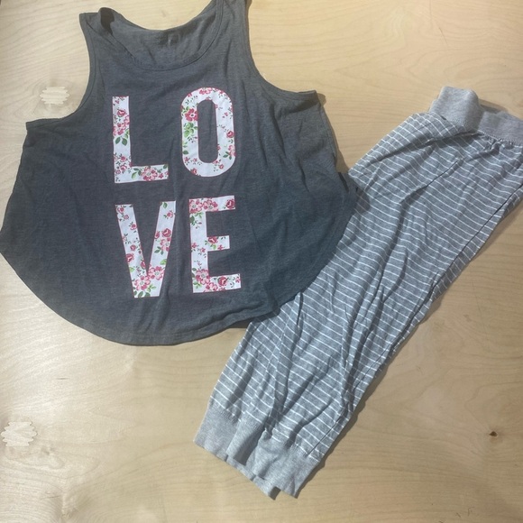 Bobbie Brooks Other - Bobbie Brooks Gray Pajama Set 2X (FS)